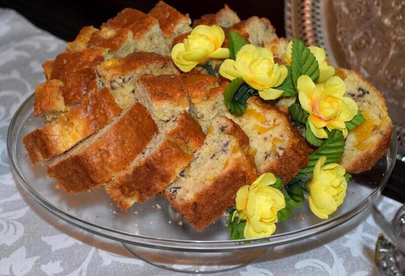 Gifford Risley House Bed And Breakfast