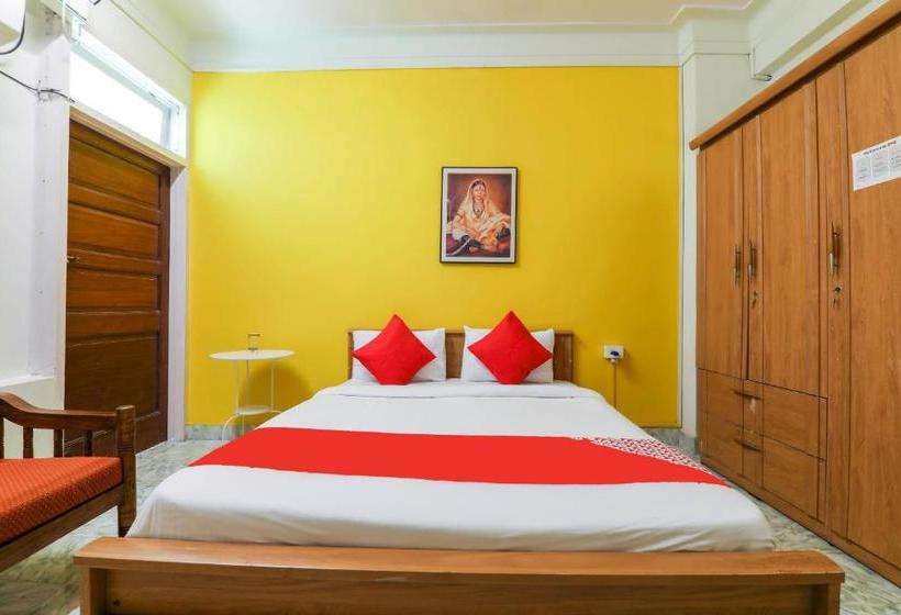 ホテル Oyo 68034 Roshan Villa