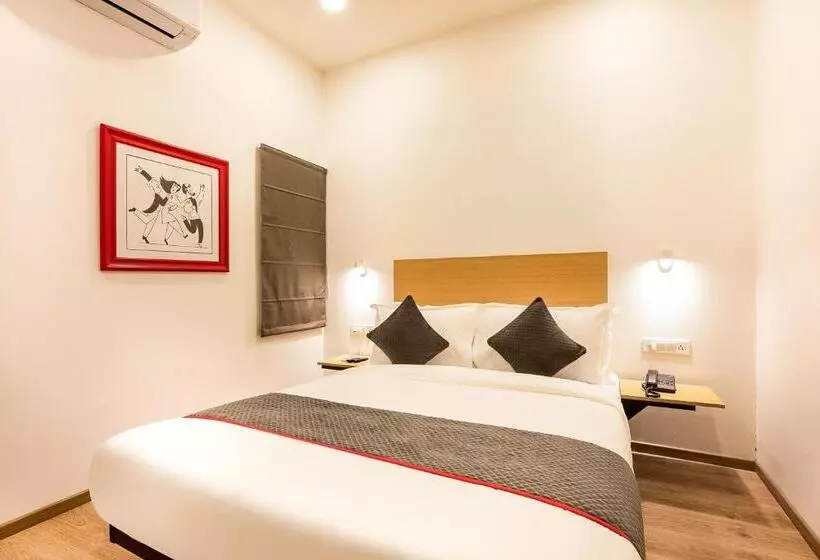 ホテル Townhouse Pipliyahana Square