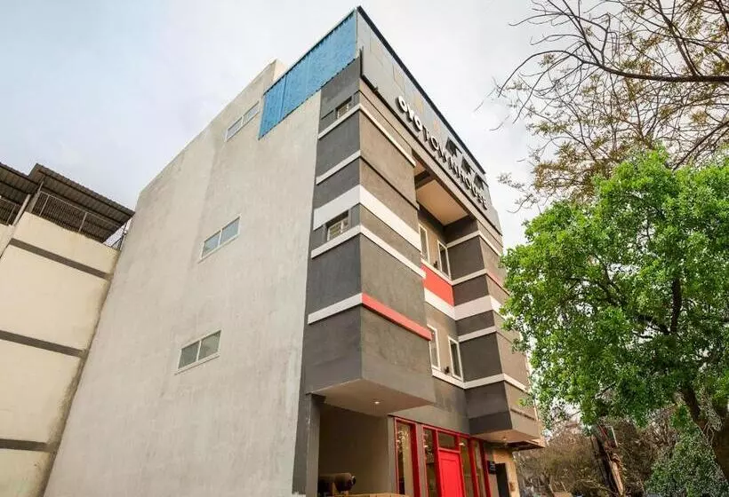 ホテル Townhouse Pipliyahana Square