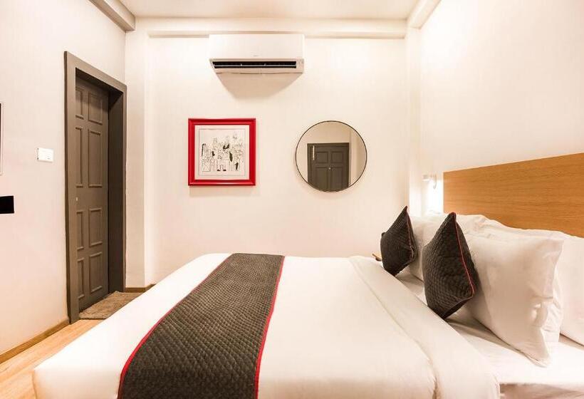 Hotel Townhouse Pipliyahana Square