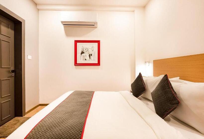 Hotel Townhouse Pipliyahana Square