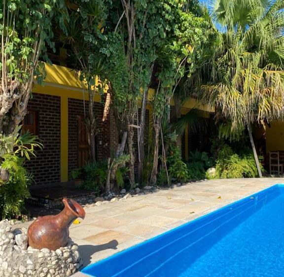 ペンション Pousada Aruanã