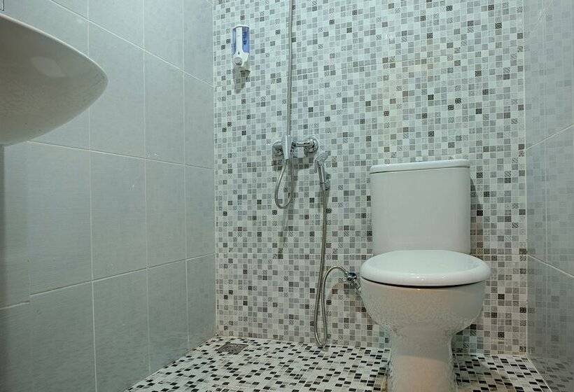 Hotel Oyo 2756 Anata