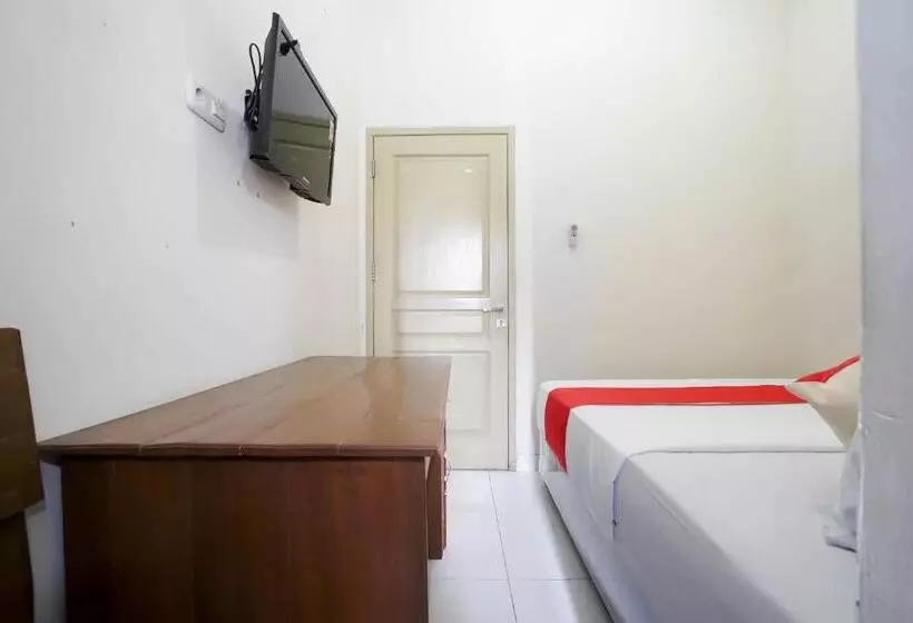 ホテル Oyo 2874 Berlian Residence