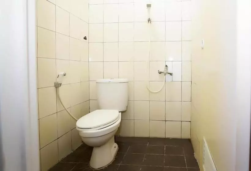 ホテル Oyo 2874 Berlian Residence