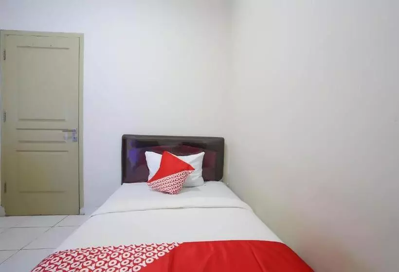 ホテル Oyo 2874 Berlian Residence