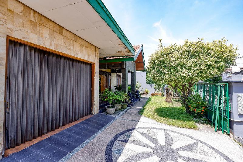 בית מלון כפרי Spot On 2821 Griya Kawula Syariah