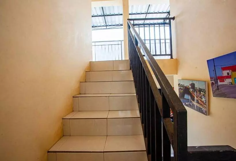 Hotelli Spot On 2875 Kost Pandawa Syariah