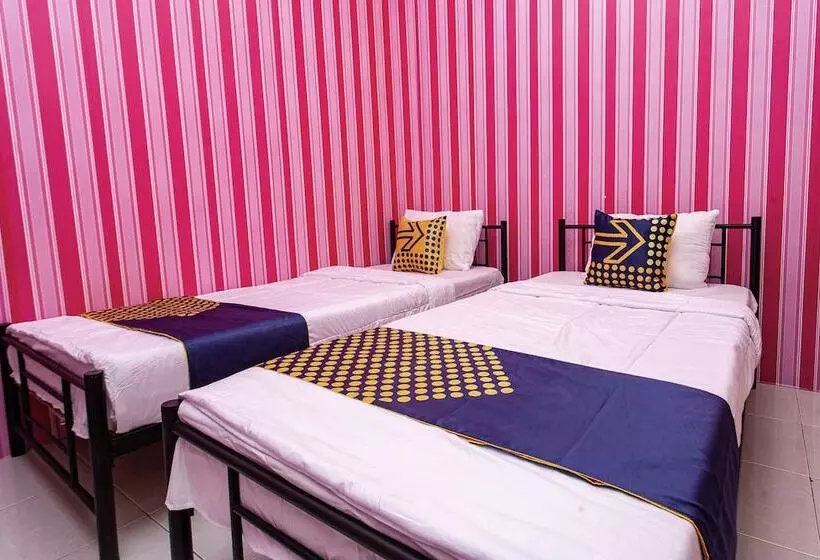Hotelli Spot On 2875 Kost Pandawa Syariah