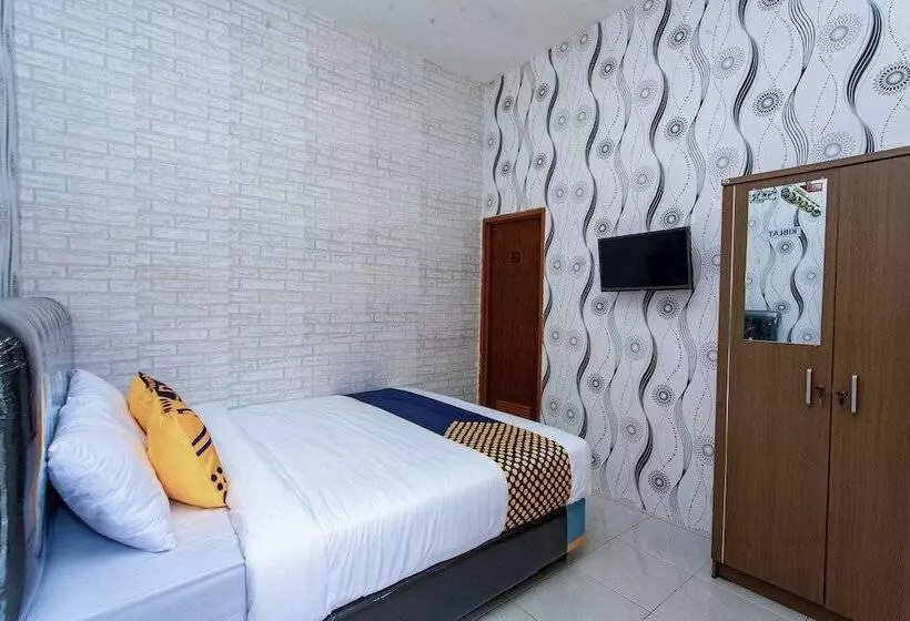 Hotelli Spot On 2875 Kost Pandawa Syariah