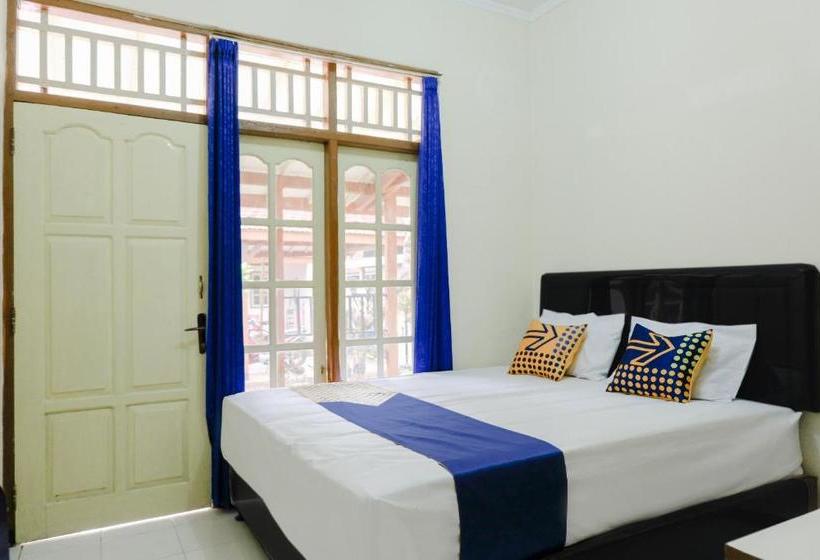 Hotel Spot On 2875 Madani Family Residence Syariah