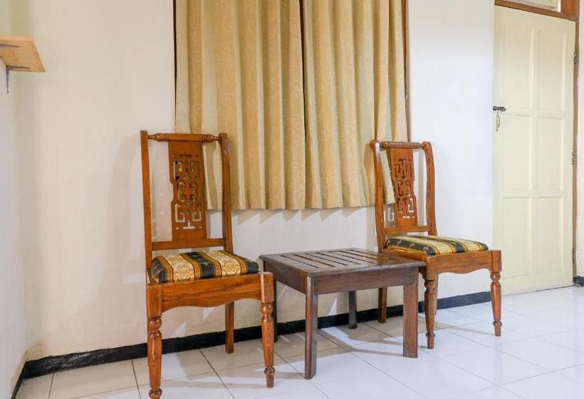 Hotel Spot On 2875 Madani Family Residence Syariah