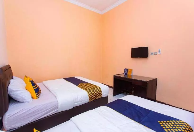 Hotel Spot On 2697 Homy House