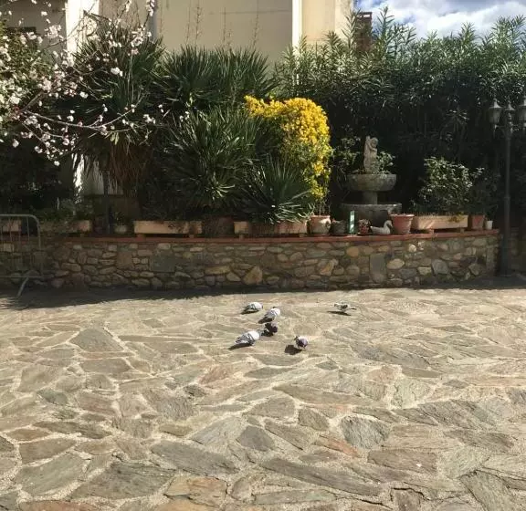 Hotelli Hébergements à La Rive, Accueil Ouvert Tous Les Jours Jusqu à 20h00 Dernier Délai, Depuis 30 Ans ! R