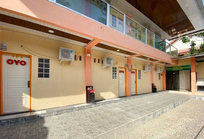 בית מלון כפרי Oyo 2232 Kelapa Gading Residence