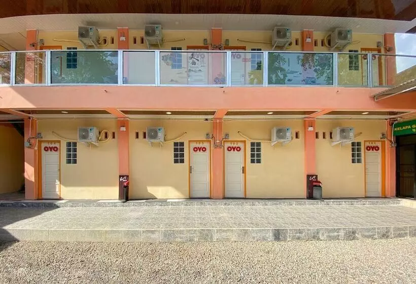 ホテル Oyo 2232 Kelapa Gading Residence