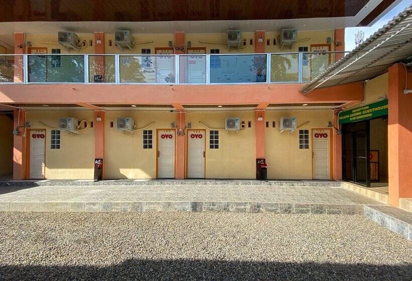 בית מלון כפרי Oyo 2232 Kelapa Gading Residence