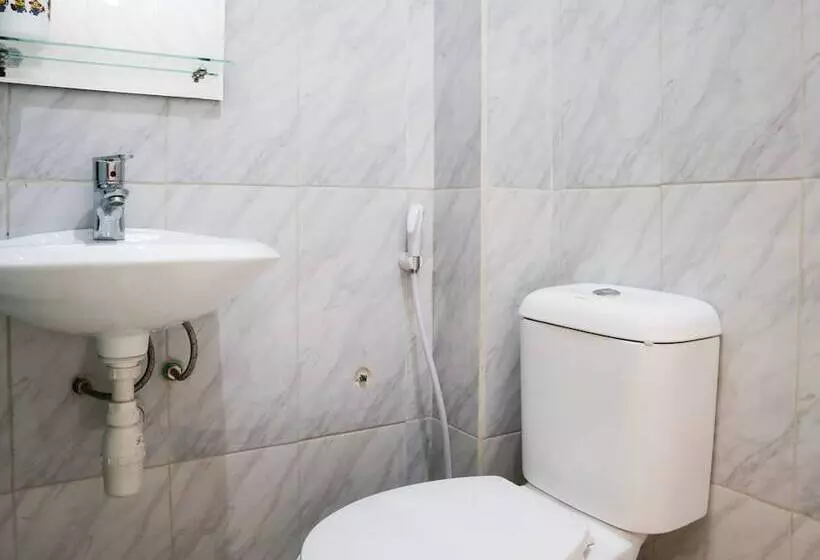 ホテル Oyo 2232 Kelapa Gading Residence