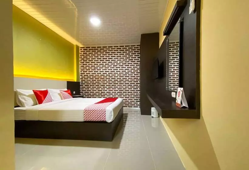 ホテル Oyo 2232 Kelapa Gading Residence