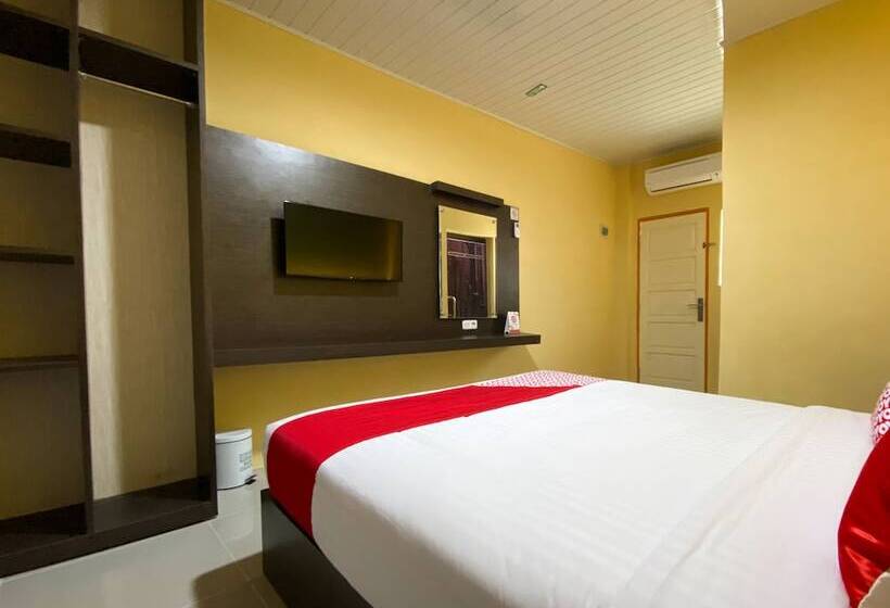 בית מלון כפרי Oyo 2232 Kelapa Gading Residence