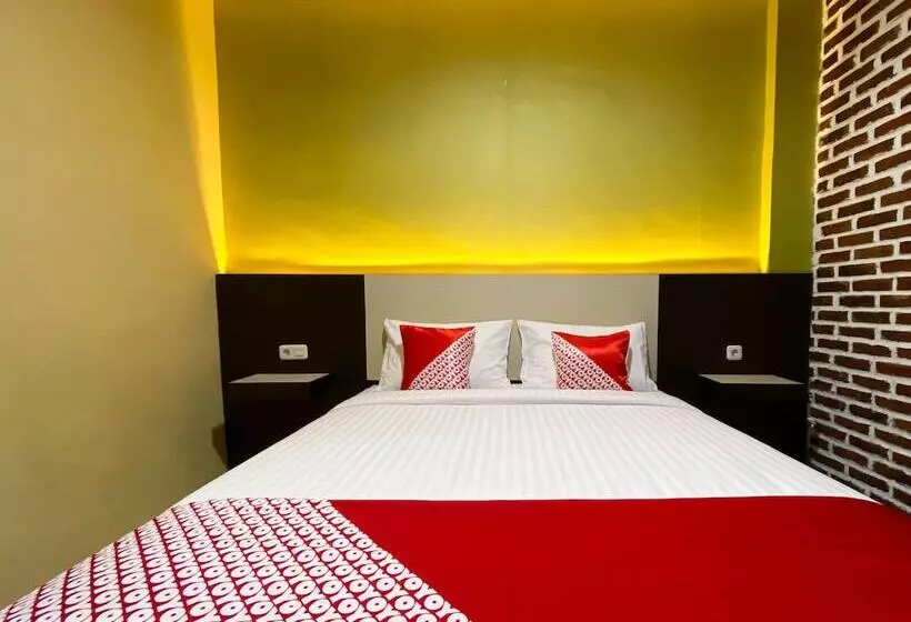 ホテル Oyo 2232 Kelapa Gading Residence