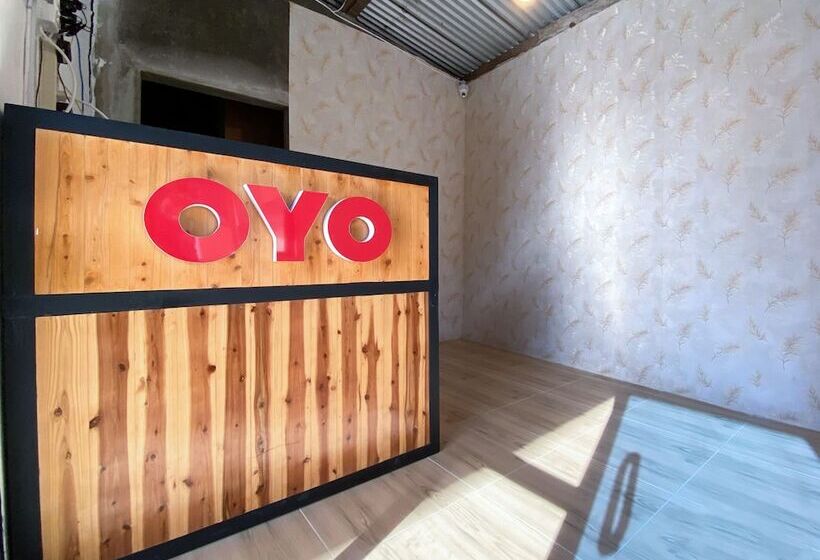 בית מלון כפרי Oyo 2232 Kelapa Gading Residence