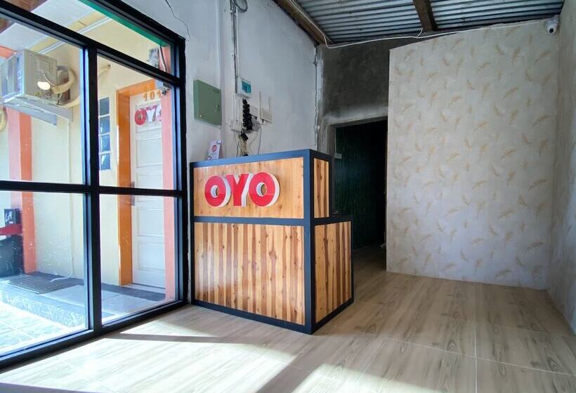 בית מלון כפרי Oyo 2232 Kelapa Gading Residence
