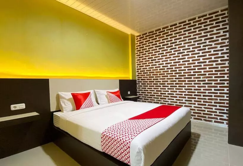 ホテル Oyo 2232 Kelapa Gading Residence