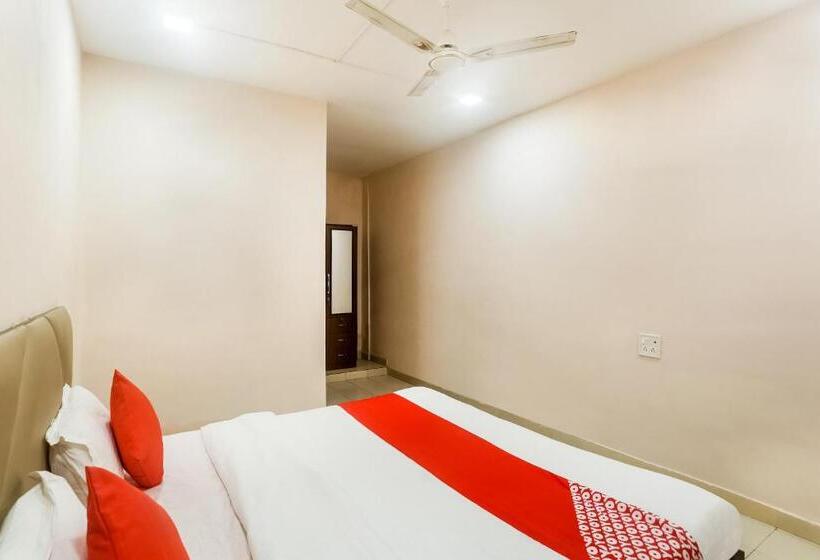 בית מלון כפרי Oyo 47091  Eagle