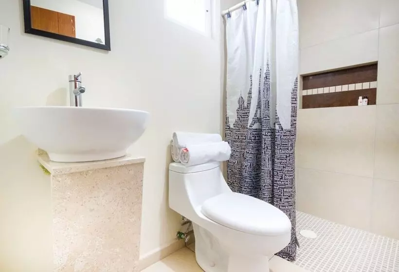 هتل Suites Del Pozo