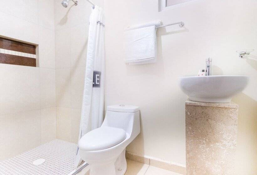 فندق Suites Del Pozo