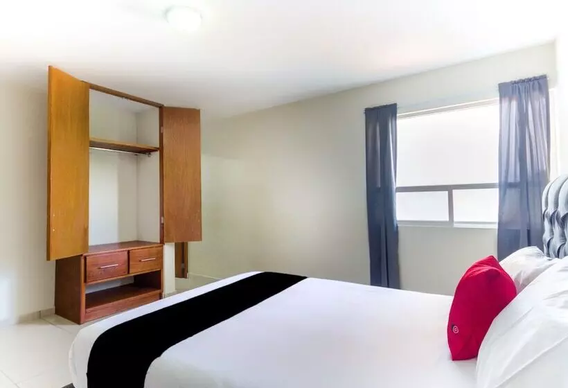 هتل Suites Del Pozo