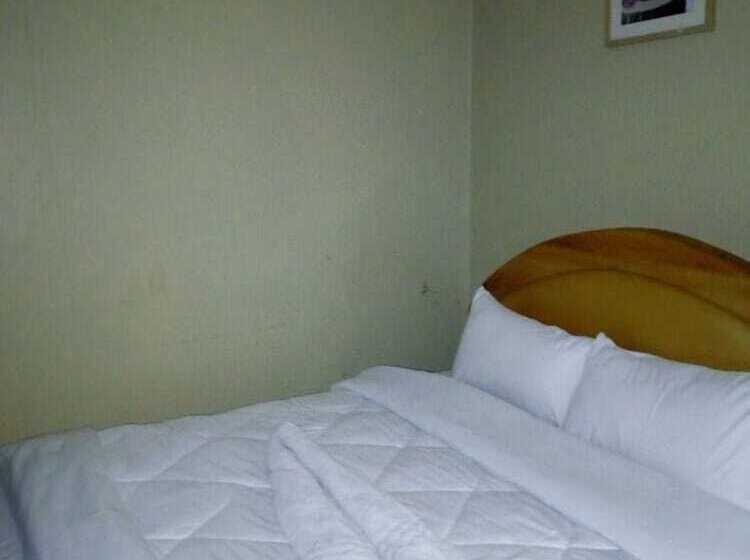 هتل Annabelle Guest House