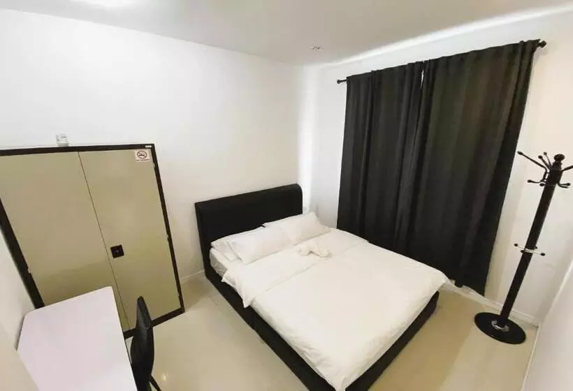 ホテル Island Hostel