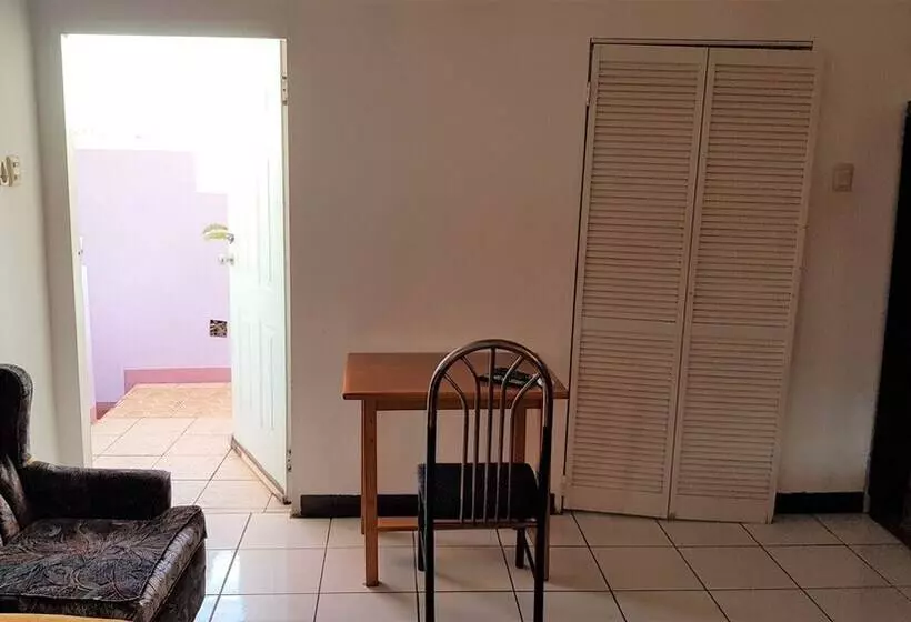 پانسیون Intercity Accommodations