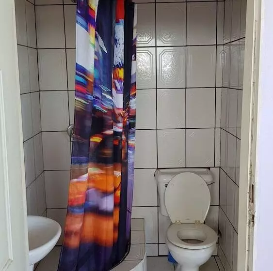 پانسیون Intercity Accommodations