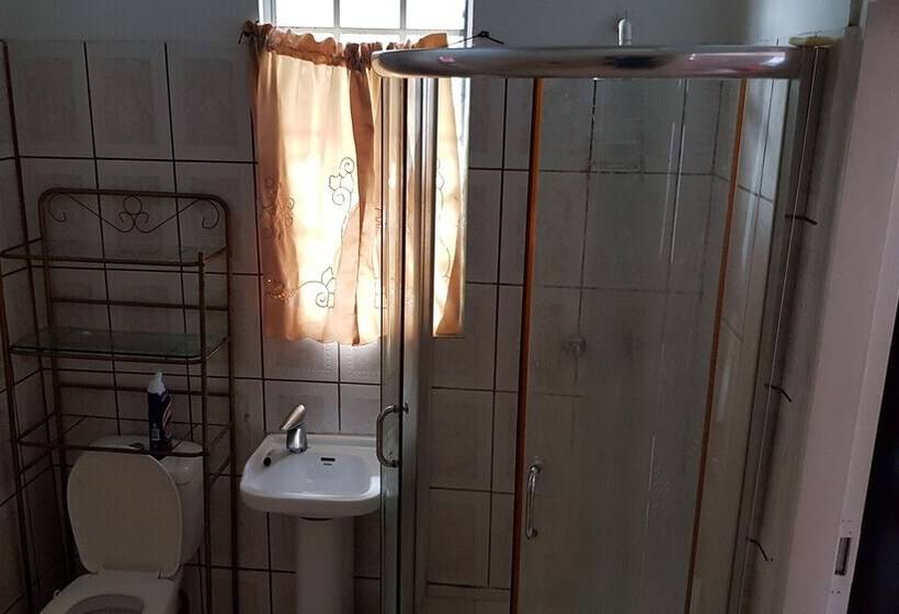 پانسیون Intercity Accommodations