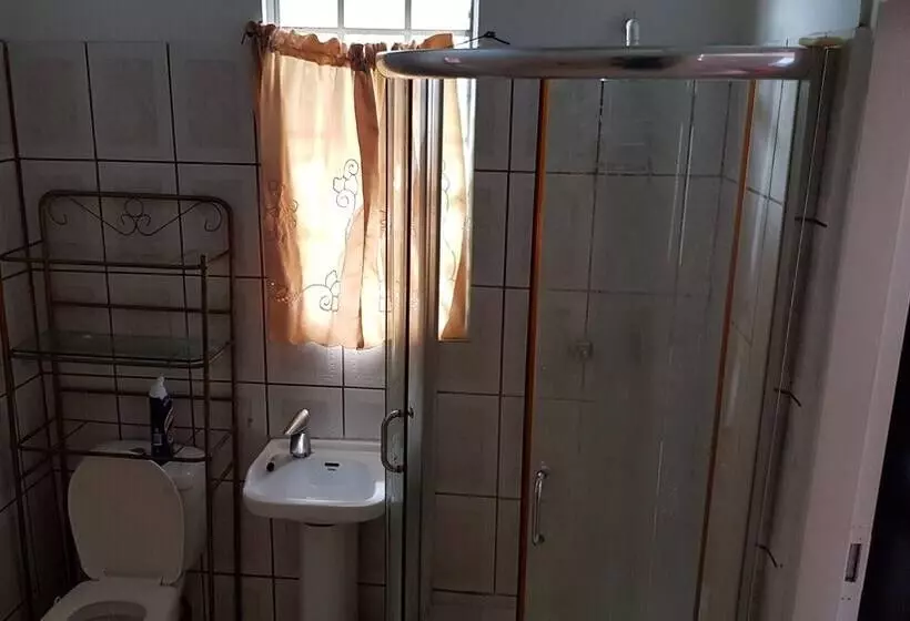 پانسیون Intercity Accommodations