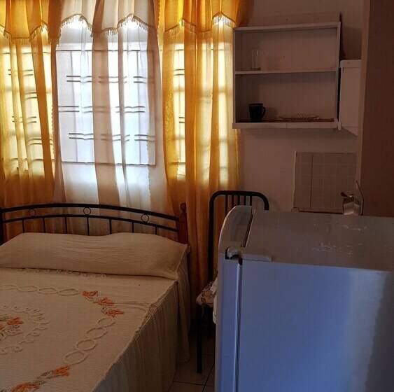 پانسیون Intercity Accommodations