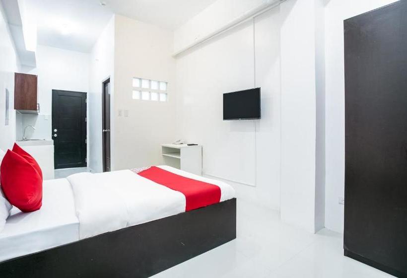 בית מלון כפרי Oyo 505 Jardin Suites