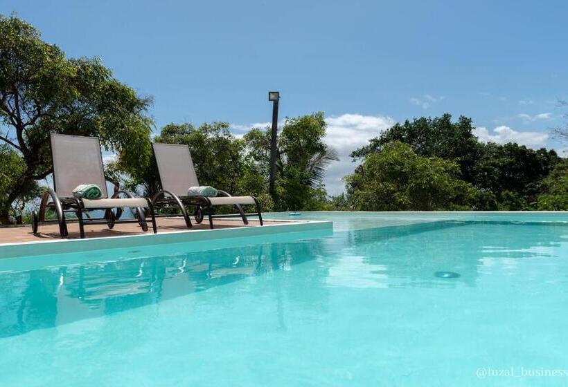 פנסיון Mangabeira Logde