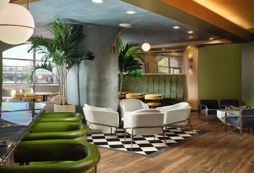 Burton House, Beverly Hills, A Tribute Portfolio Hotel