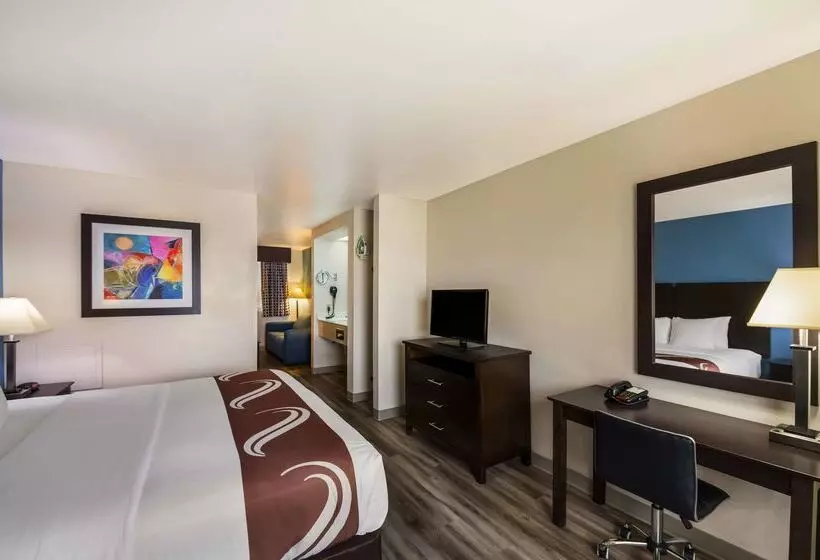 호텔 Quality Inn & Suites Round Rock