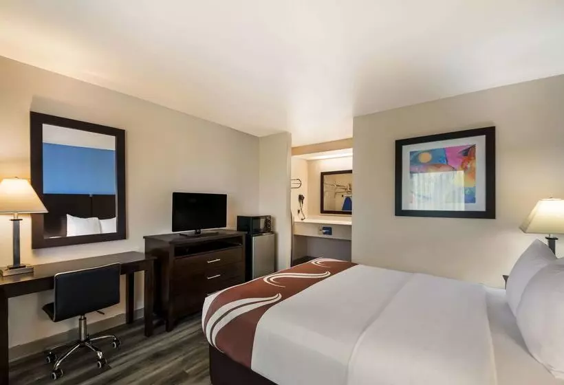 호텔 Quality Inn & Suites Round Rock