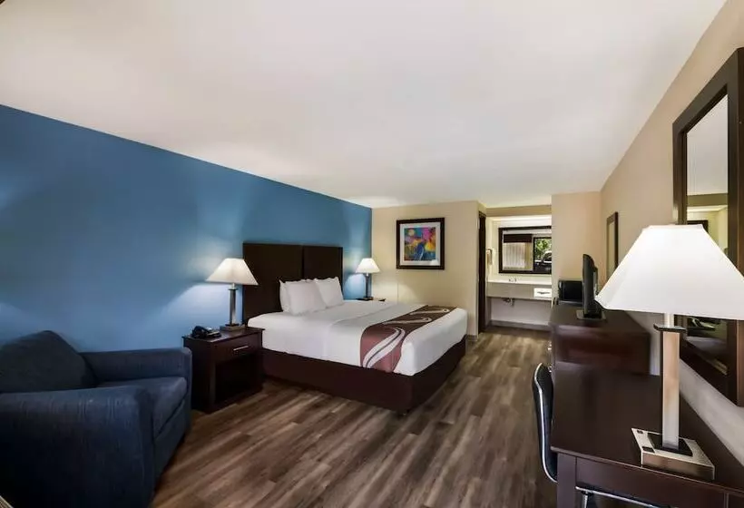 호텔 Quality Inn & Suites Round Rock