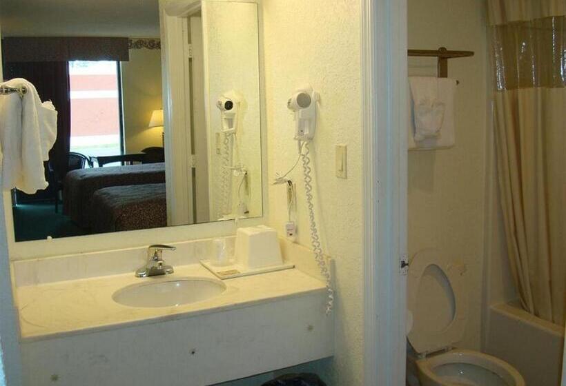 فندق Relax Inn Savannah