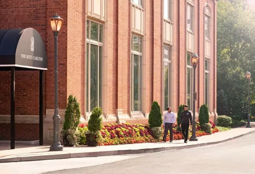 Отель The Ritzcarlton, St. Louis