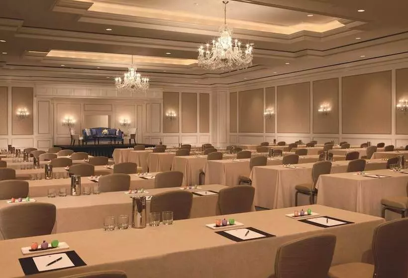 Отель The Ritzcarlton, St. Louis