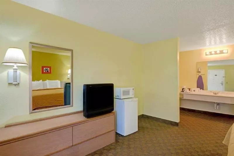 Отель White Rock Inn